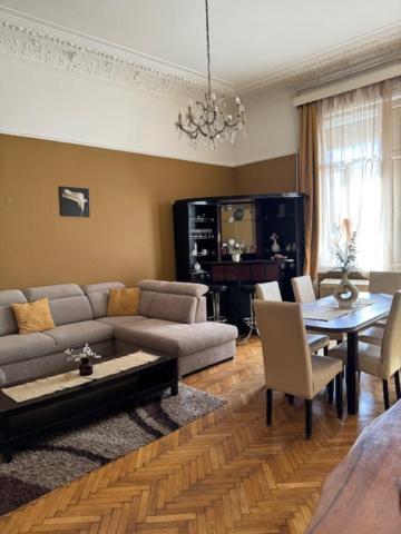 Izabella Home Budapest Exteriör bild