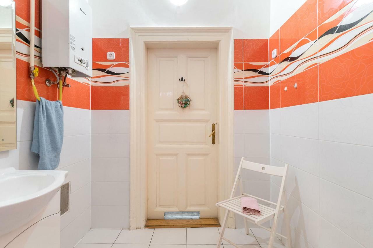 Izabella Home Budapest Exteriör bild